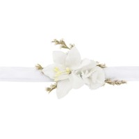 Bloemen pols corsage wit arrmbandje vrijgezellenffeest bruidsmeisje
