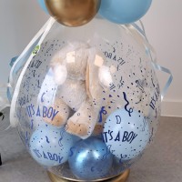 cadeau in ballon geboorte jongen