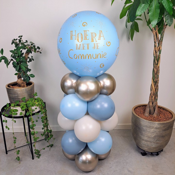 communie ballonnen decoratie blauw pilaar